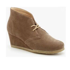 Clarks Beige Tan Walnut Yarra Suede Platform Wedge Lace Up Ankle Boots Booties
